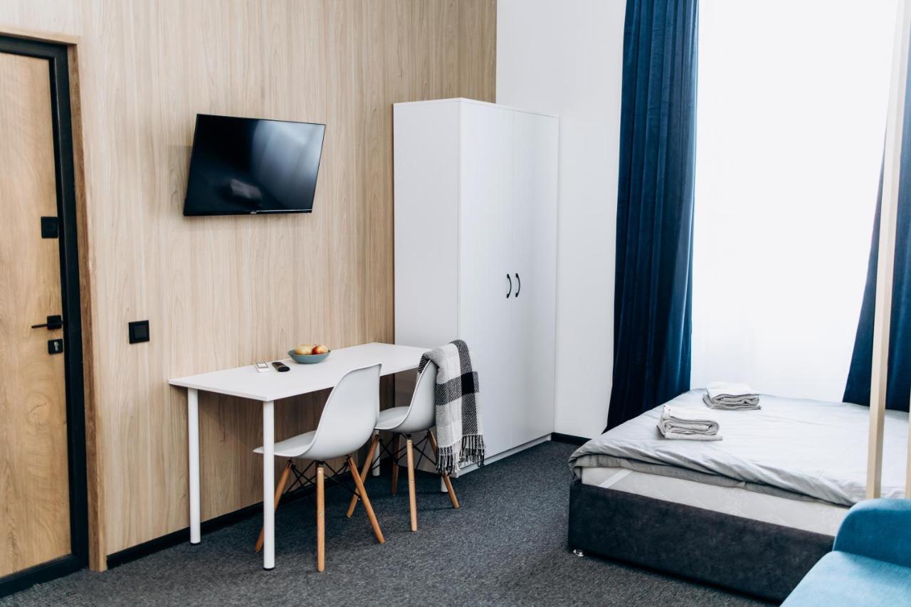 Resa Apart - Нові Smart-Квартири Біля Річки ウージュホロド エクステリア 写真